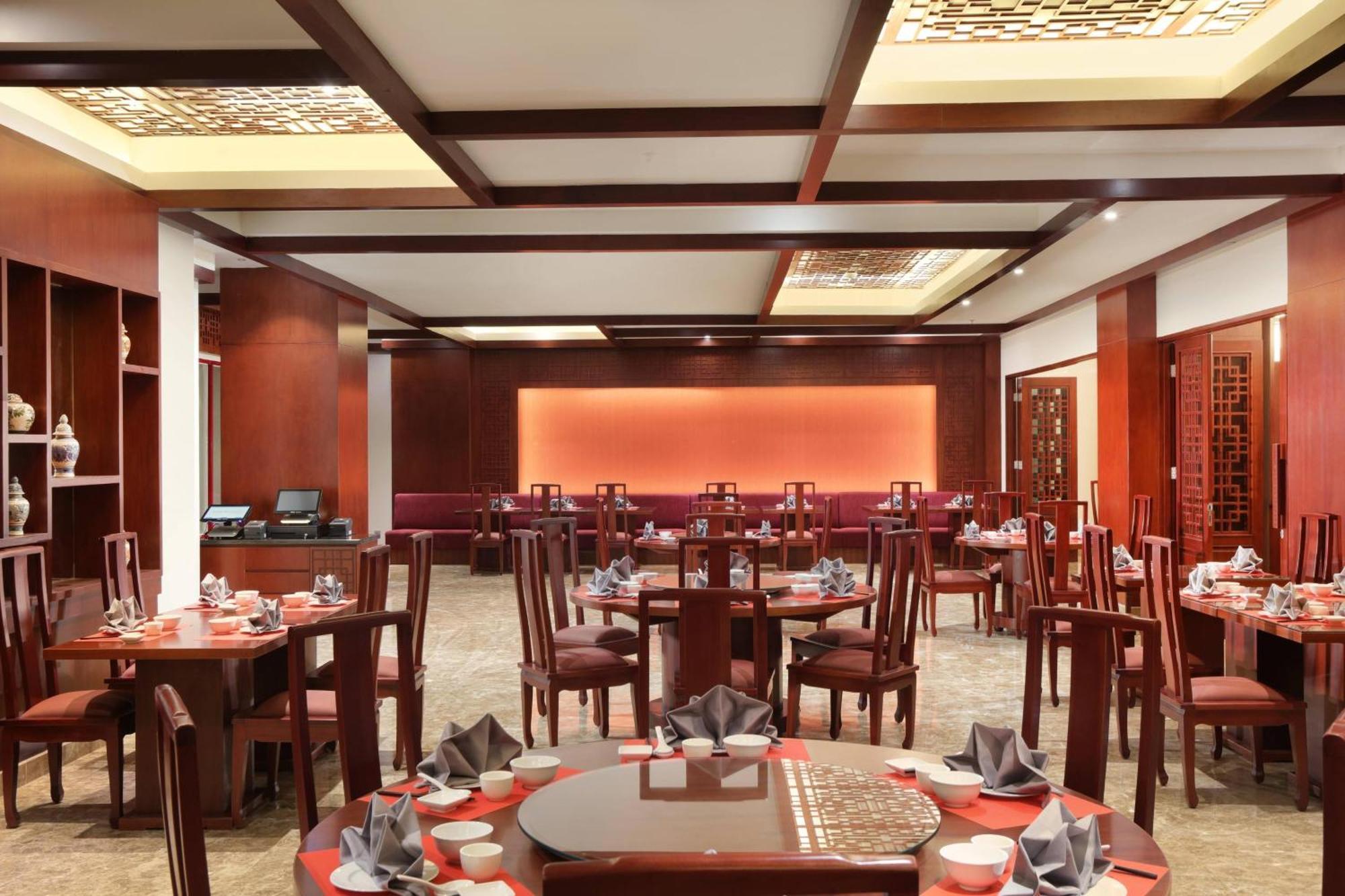 Four Points By Sheraton מנאדו מראה חיצוני תמונה