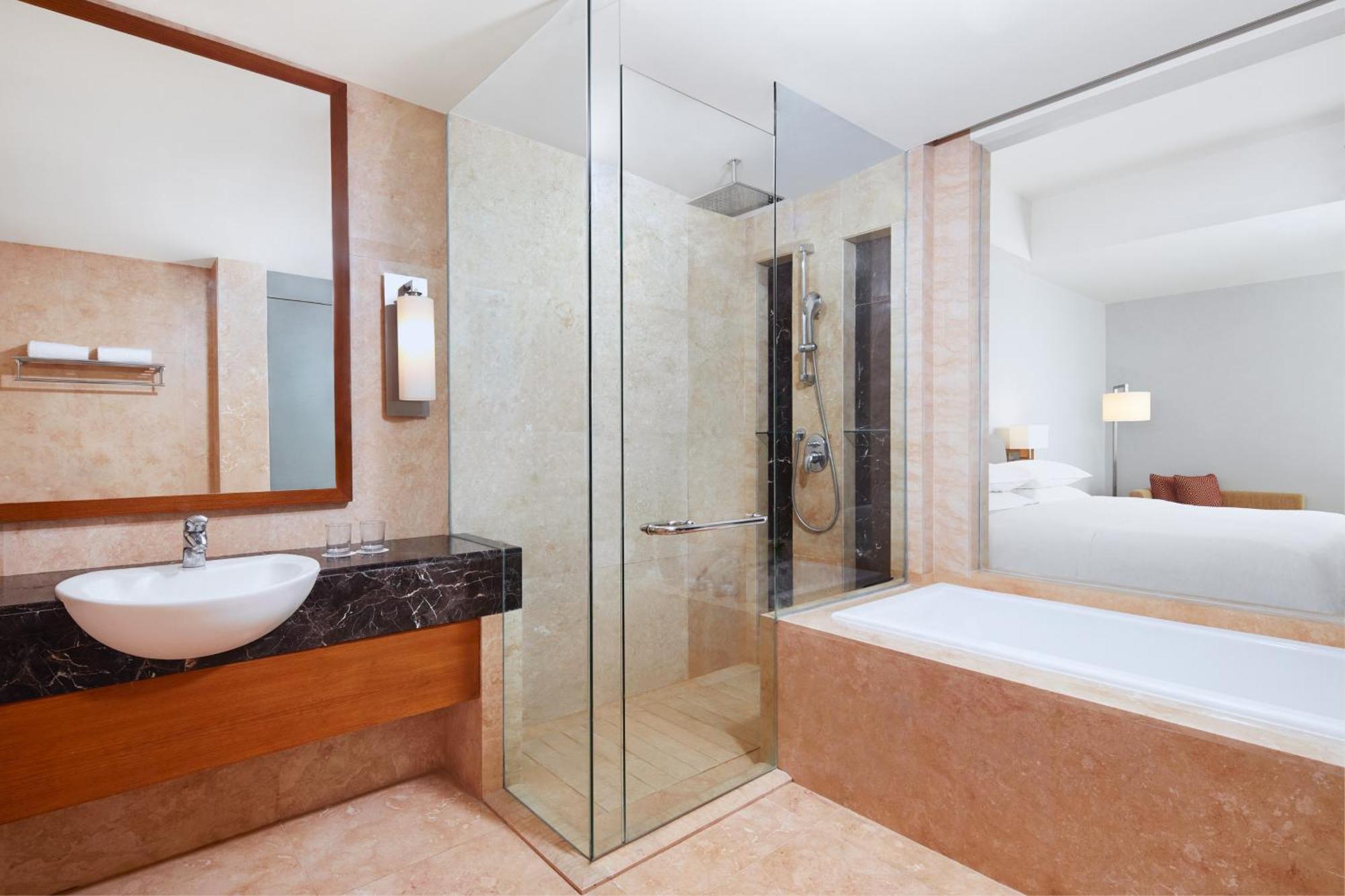 Four Points By Sheraton מנאדו מראה חיצוני תמונה
