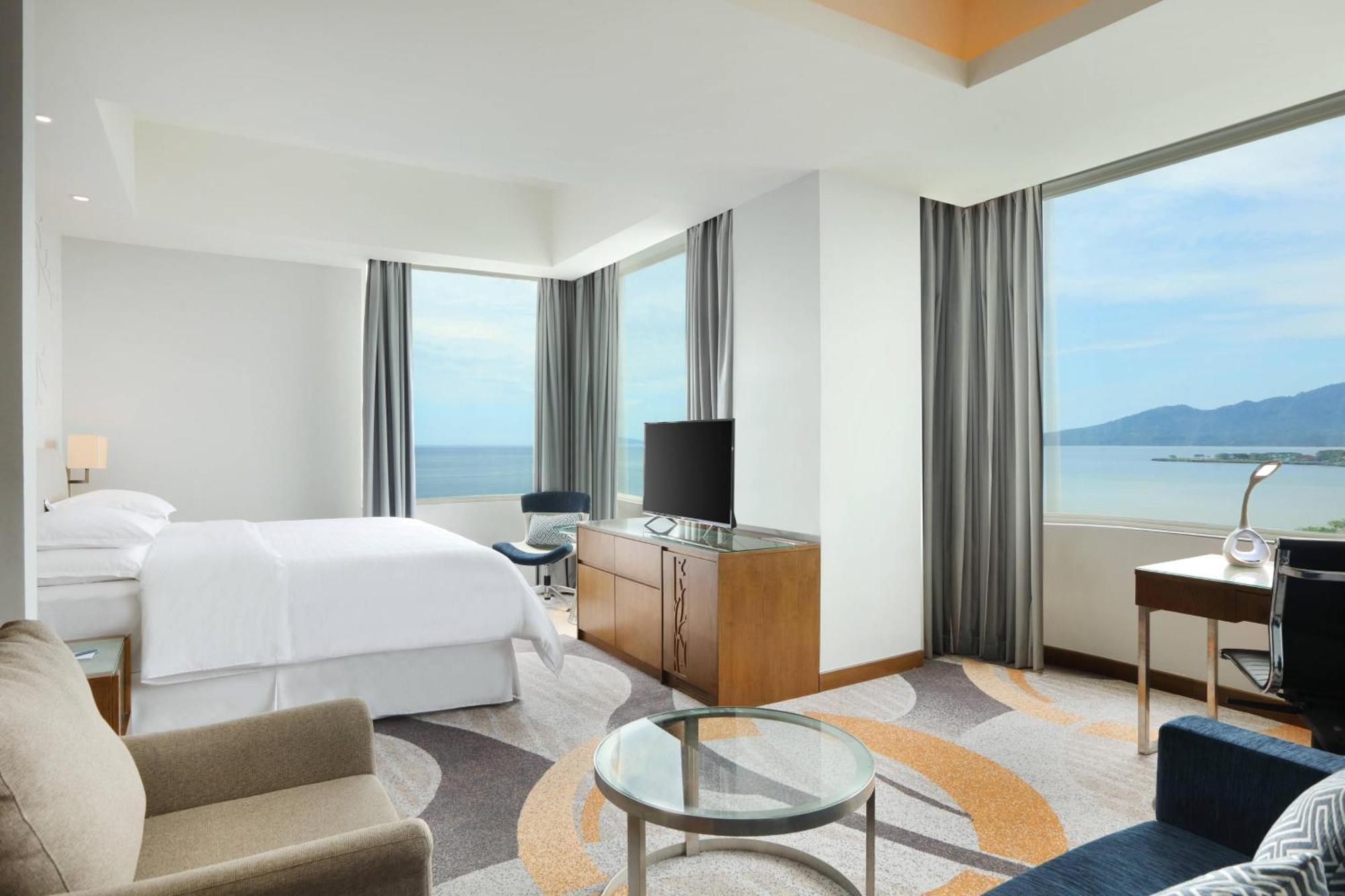 Four Points By Sheraton מנאדו מראה חיצוני תמונה